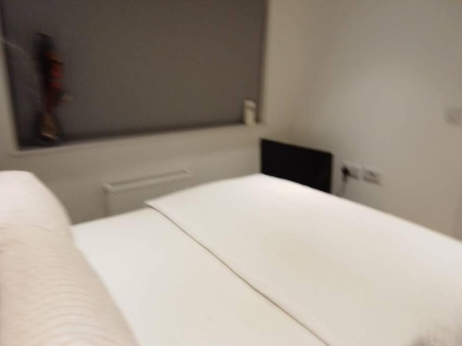 Whole Apartment 5 Mins To East Croydon & Concierge London Exteriör bild