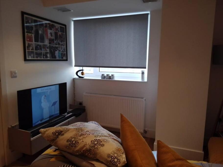 Whole Apartment 5 Mins To East Croydon & Concierge London Exteriör bild
